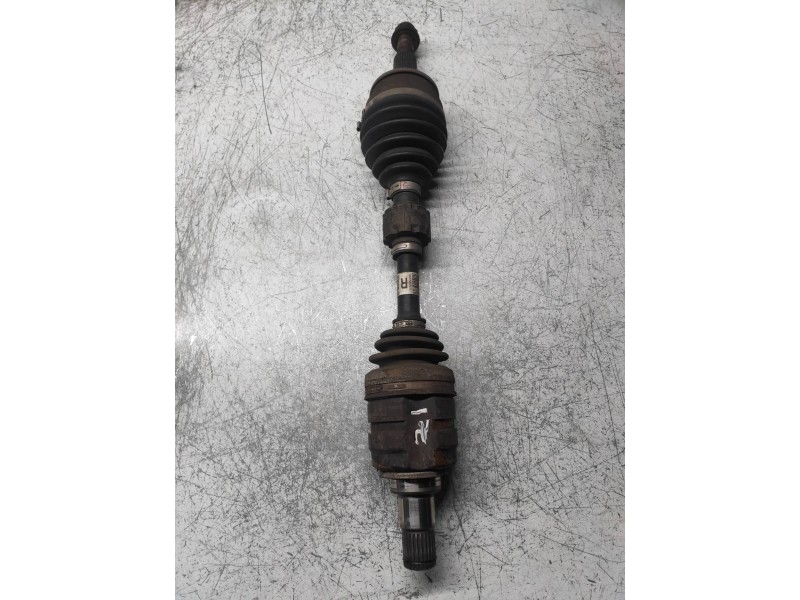 Recambio de transmision delantera izquierda para toyota auris luna referencia OEM IAM 4342002630  