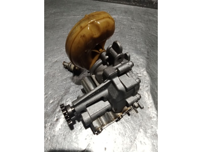 Recambio de bomba aceite para dacia sandero iii 1.0 tce 100 referencia OEM IAM 150100347R 0386524096 150150453R 24