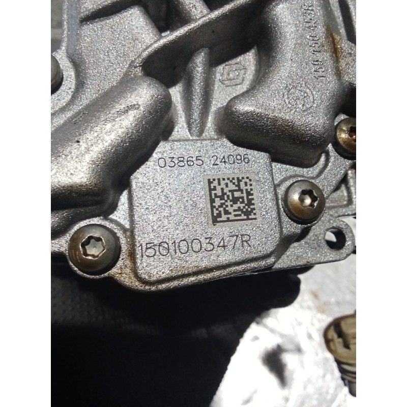 Recambio de bomba aceite para dacia sandero iii 1.0 tce 100 referencia OEM IAM 150100347R 0386524096 150150453R 24