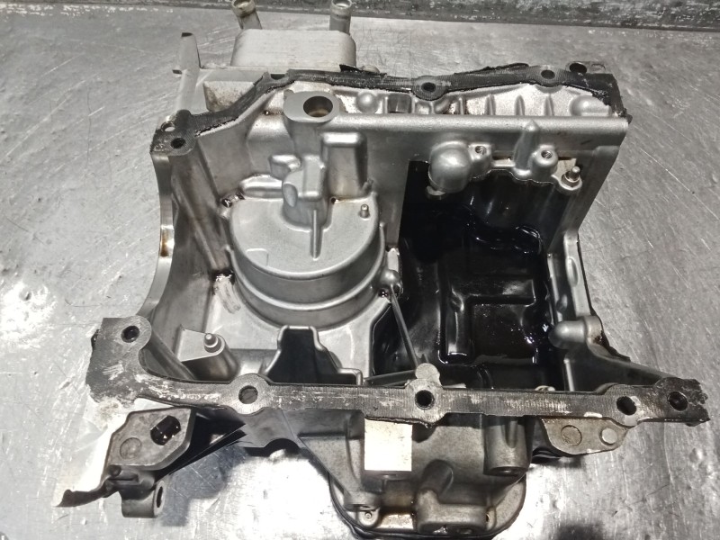 Recambio de sobrecarter para dacia sandero iii 1.0 tce 100 referencia OEM IAM 110176811R 24 CARTER