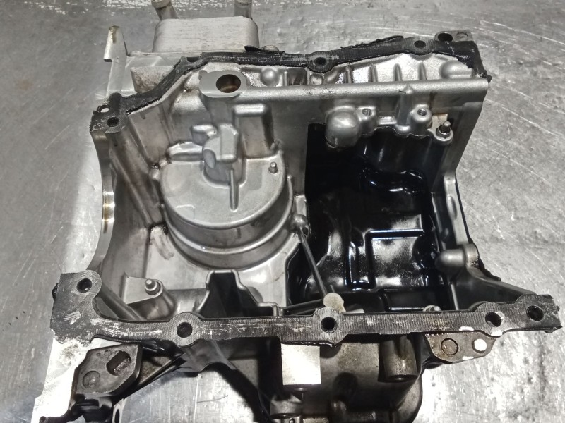 Recambio de sobrecarter para dacia sandero iii 1.0 tce 100 referencia OEM IAM 110176811R 24 CARTER