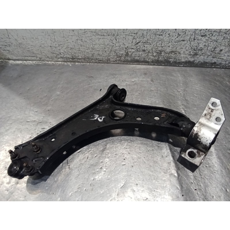 Recambio de brazo suspension inferior delantero derecho para audi a3 (8p1) 1.9 tdi referencia OEM IAM   04