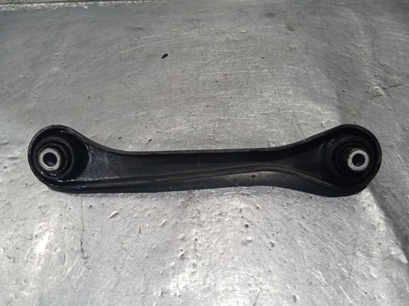Recambio de brazo suspension inferior trasero izquierdo para audi a3 (8p1) 1.9 tdi referencia OEM IAM  18 ANTERIOR