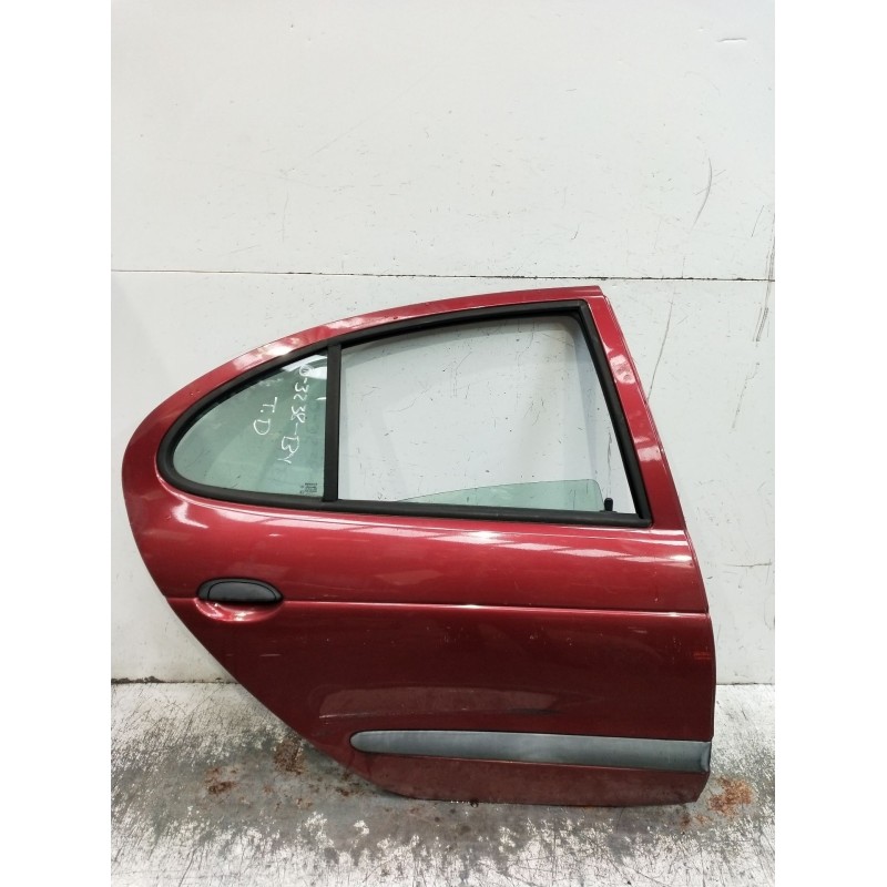 Recambio de puerta trasera derecha para renault megane i (ba0/1_) 1.9 d eco (ba0a, ba0u, ba0r) referencia OEM IAM  5P 