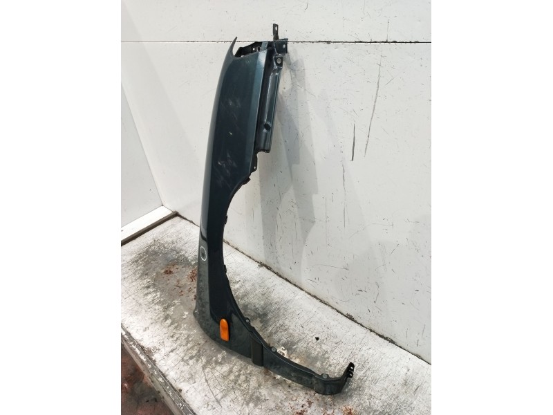 Recambio de aleta delantera derecha para nissan primera (p10) 2.0 16v referencia OEM IAM  VER FOTOS 