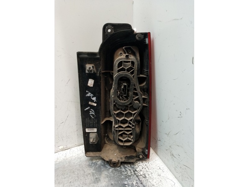 Recambio de piloto trasero izquierdo para opel vivaro c furgoneta (k0) 2.0 referencia OEM IAM 9808243180 0019725101 2019