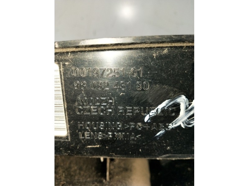 Recambio de piloto trasero izquierdo para opel vivaro c furgoneta (k0) 2.0 referencia OEM IAM 9808243180 0019725101 2019