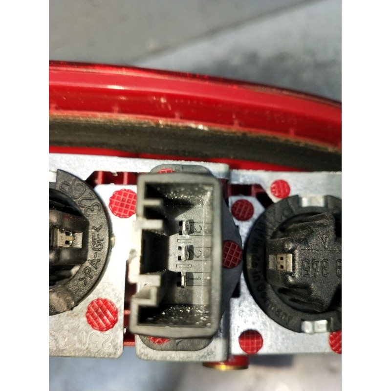 Recambio de piloto trasero derecho interior para bmw x5 (e53) 4.4i automático referencia OEM IAM   2008