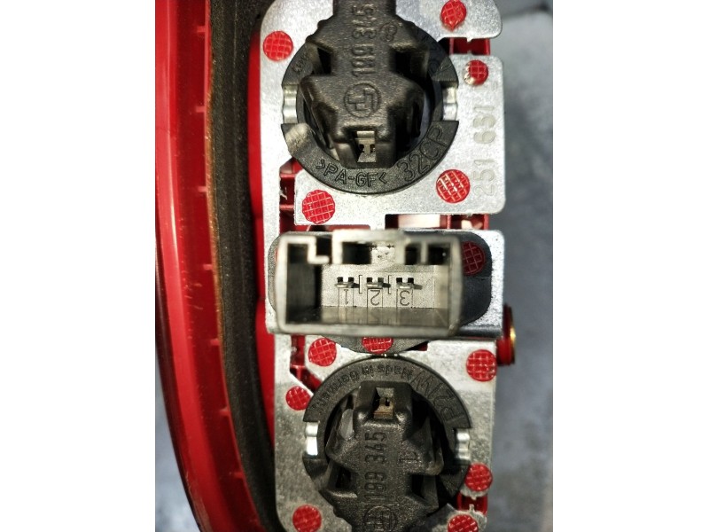 Recambio de piloto trasero izquierdo interior para bmw x5 (e53) 4.4i automático referencia OEM IAM 840901107 251507 2008