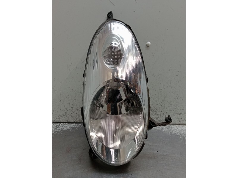 Recambio de faro derecho para nissan micra iii (k12) 1.2 16v referencia OEM IAM 89900074 26060BC500 
