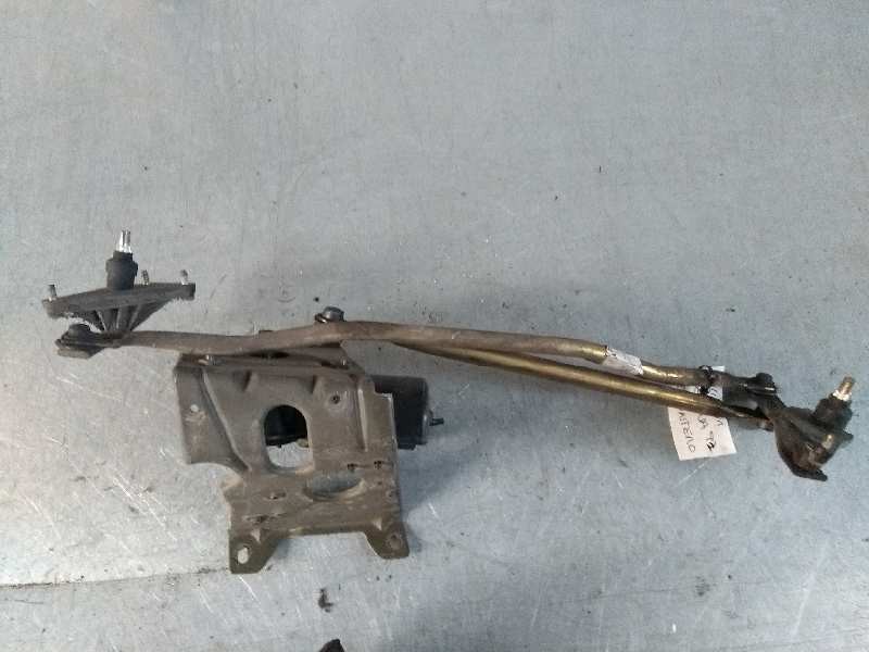 Recambio de motor limpia delantero para nissan serena (c23m) 2.0 slx diesel referencia OEM IAM 9390332230  