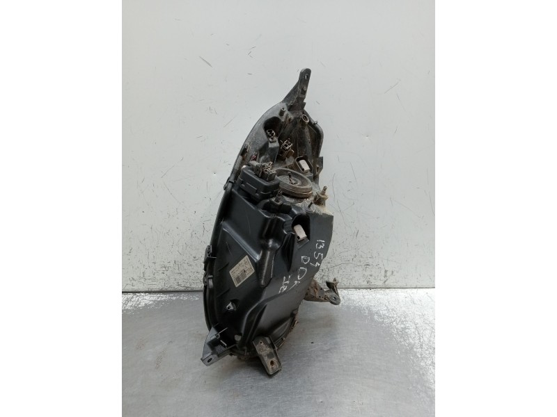 Recambio de faro izquierdo para nissan micra iii (k12) 1.2 16v referencia OEM IAM 89007102 26010AX700 