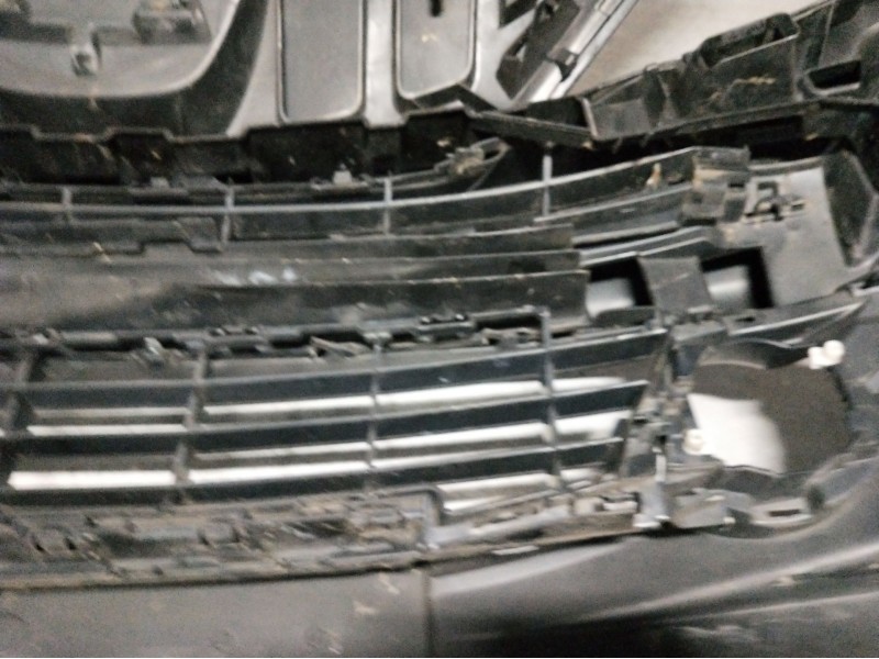 Recambio de paragolpes delantero para peugeot 207/207+ (wa_, wc_) 1.6 hdi referencia OEM IAM  VER FOTOS 2006