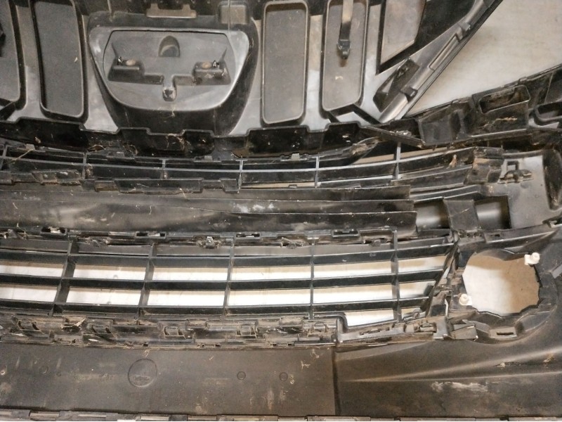 Recambio de paragolpes delantero para peugeot 207/207+ (wa_, wc_) 1.6 hdi referencia OEM IAM  VER FOTOS 2006