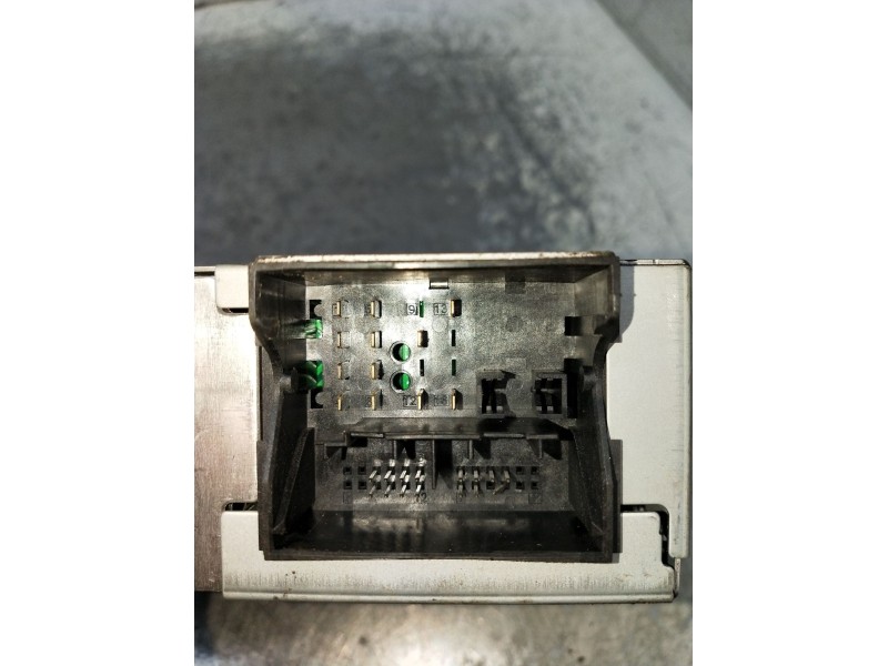 Recambio de sistema audio / radio cd para opel vivaro c furgoneta (k0) 2.0 referencia OEM IAM 9818777780 RU9475GA0352126 2019