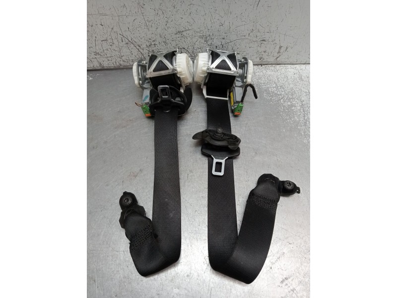 Recambio de juego cinturones delantero para mercedes-benz clase c (w204) berlina c 200 cdi blueefficiency (204.001) referencia O