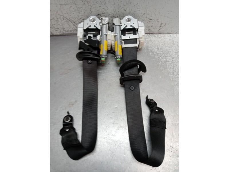 Recambio de juego cinturones delantero para mercedes-benz clase c (w204) berlina c 200 cdi blueefficiency (204.001) referencia O