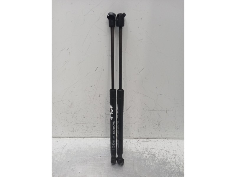 Recambio de amortiguadores maletero / porton para renault megane ii (bm0/1_, cm0/1_) 1.9 dci referencia OEM IAM ML5212  2006