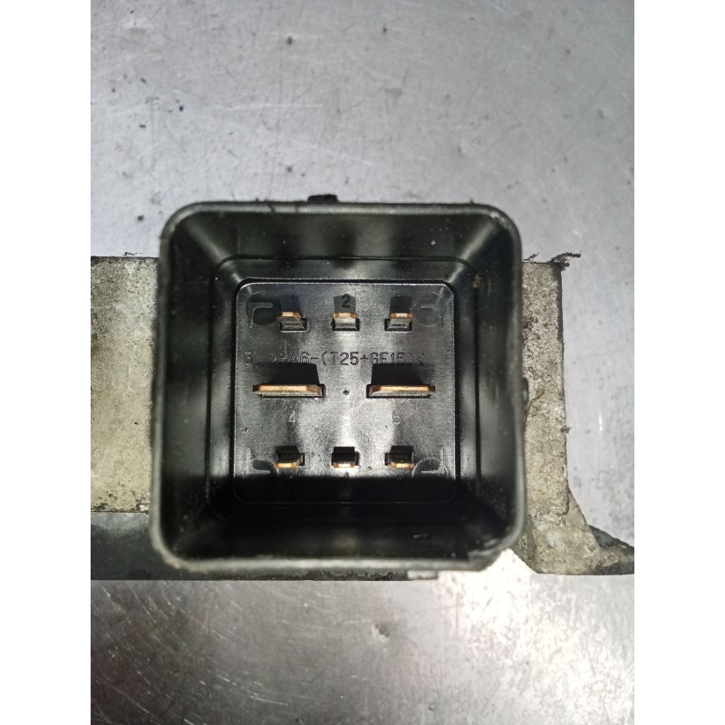 Recambio de caja precalentamiento para renault megane ii (bm0/1_, cm0/1_) 1.9 dci referencia OEM IAM 8200558438A  2006