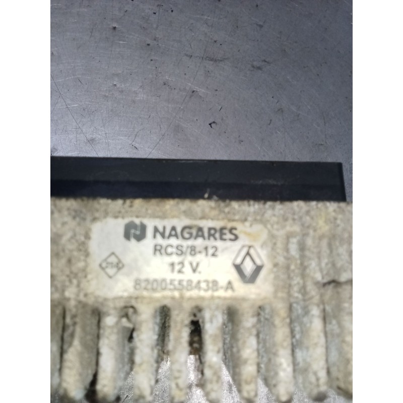 Recambio de caja precalentamiento para renault megane ii (bm0/1_, cm0/1_) 1.9 dci referencia OEM IAM 8200558438A  2006