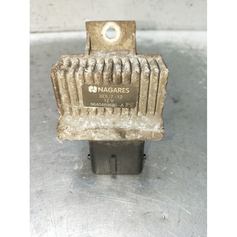 Recambio de caja precalentamiento para renault scénic ii (jm0/1_) 1.5 dci (jm1e, jm16) referencia OEM IAM 9640469680A  2006