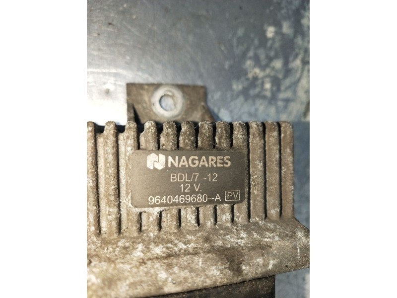 Recambio de caja precalentamiento para renault scénic ii (jm0/1_) 1.5 dci (jm1e, jm16) referencia OEM IAM 9640469680A  2006