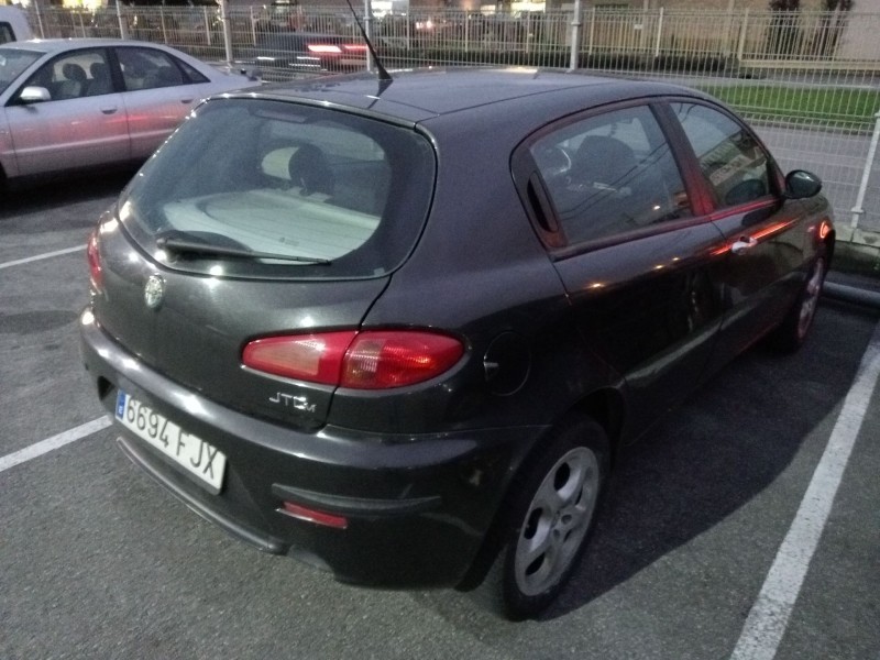 alfa romeo 147 (937_) del año 2006