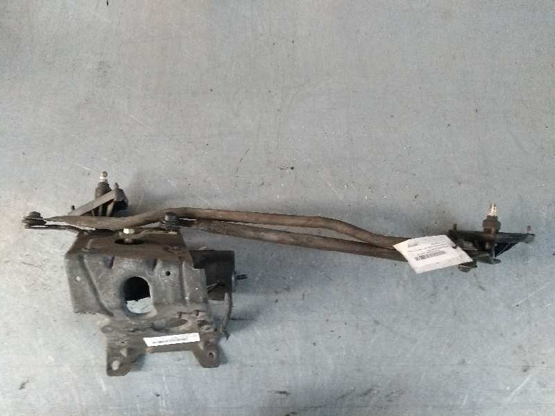 Recambio de motor limpia delantero para nissan serena (c23m) 2.3 diesel referencia OEM IAM 9390332230  