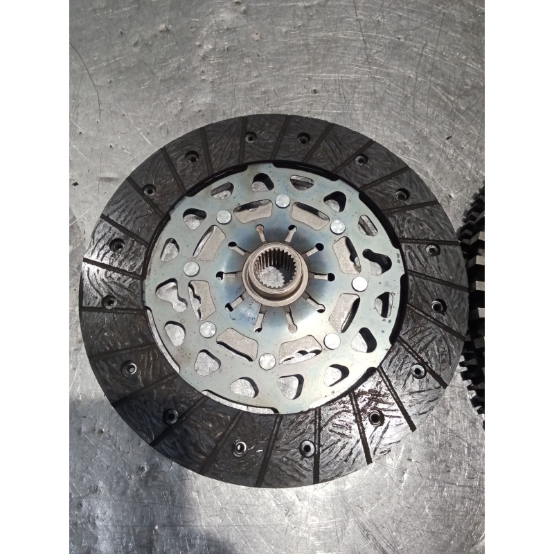 Recambio de kit embrague para dacia sandero iii 1.0 tce 100 referencia OEM IAM 301019176R 123100749R 3021032J0R 24