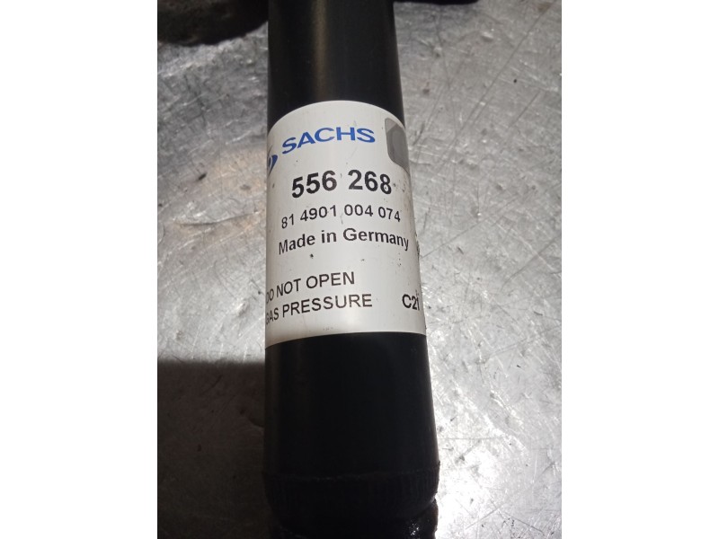 Recambio de amortiguador trasero derecho para volkswagen golf iv (1j1) 1.9 tdi referencia OEM IAM 556268 814901004074 98