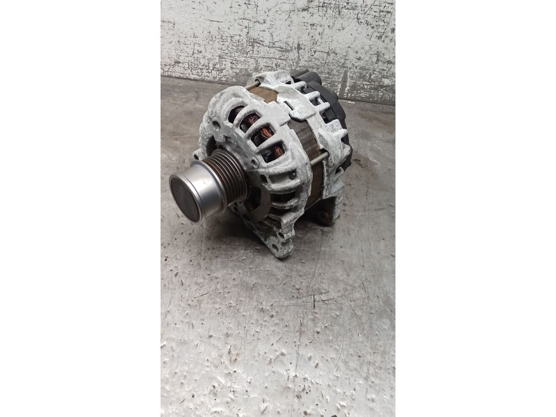 Recambio de alternador para seat leon st (5f8) 1.2 tsi referencia OEM IAM 04E903015A 110A 12