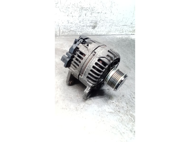 Recambio de alternador para seat toledo (1m2) referencia OEM IAM 038903023L 0124325001 90A 99