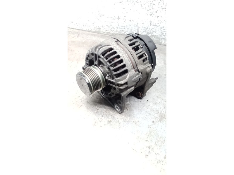 Recambio de alternador para seat toledo (1m2) referencia OEM IAM 038903023L 0124325001 90A 99