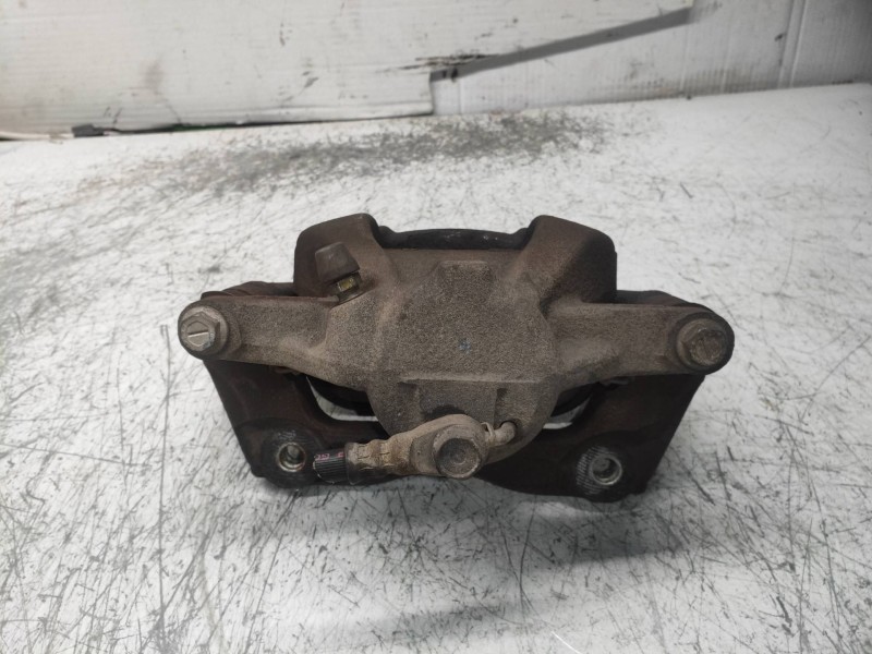 Recambio de pinza freno delantera izquierda para toyota auris luna referencia OEM IAM   
