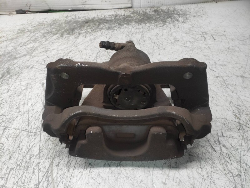 Recambio de pinza freno delantera izquierda para toyota auris luna referencia OEM IAM   