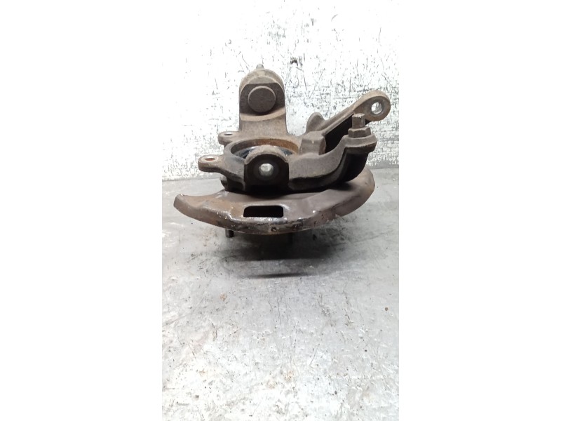 Recambio de mangueta delantera derecha para nissan primera (p10) 2.0 16v referencia OEM IAM   90