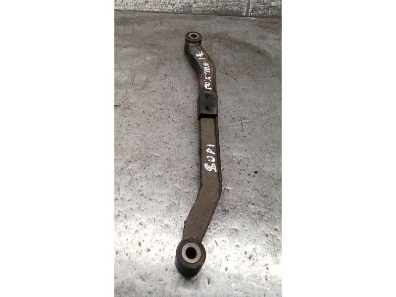 Recambio de brazo suspension superior trasero izquierdo para nissan primera (p10) 2.0 16v referencia OEM IAM  POSTERIOR 90