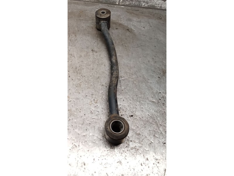 Recambio de brazo suspension inferior trasero derecho para nissan primera (p10) 2.0 16v referencia OEM IAM   90