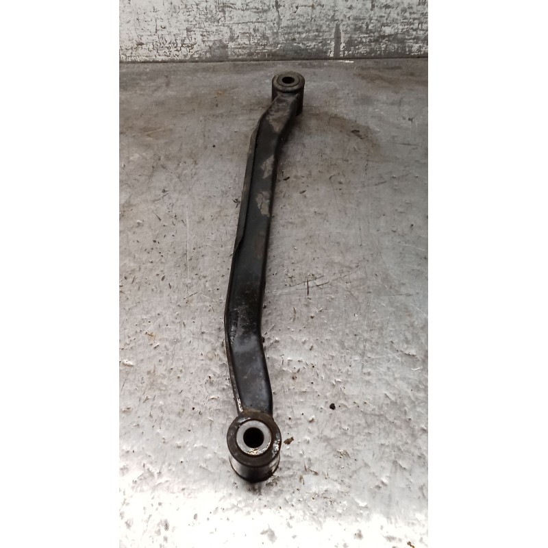 Recambio de brazo suspension superior trasero derecho para nissan primera (p10) 2.0 16v referencia OEM IAM  ANTERIOR 90