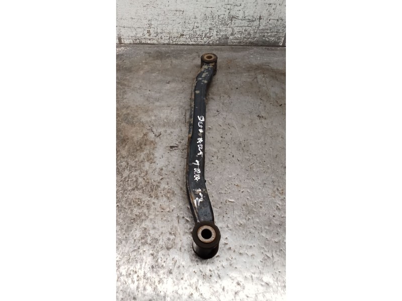 Recambio de brazo suspension superior trasero izquierdo para nissan primera (p10) 2.0 16v referencia OEM IAM  ANTERIOR 90