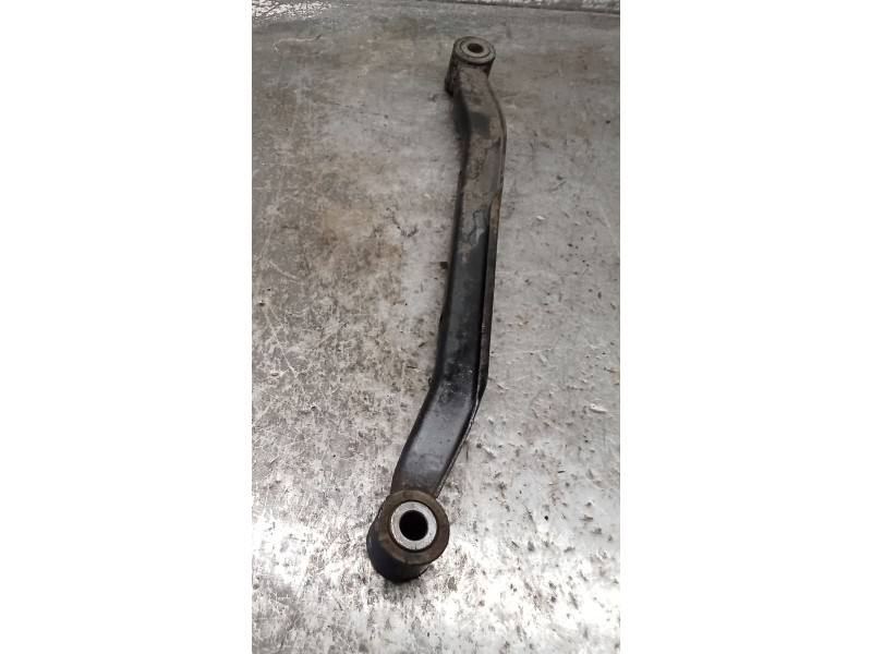 Recambio de brazo suspension superior trasero izquierdo para nissan primera (p10) 2.0 16v referencia OEM IAM  ANTERIOR 90