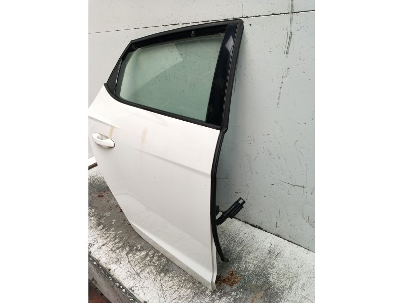 Recambio de puerta trasera derecha para seat leon st (5f8) 1.2 tsi referencia OEM IAM  5P 2012