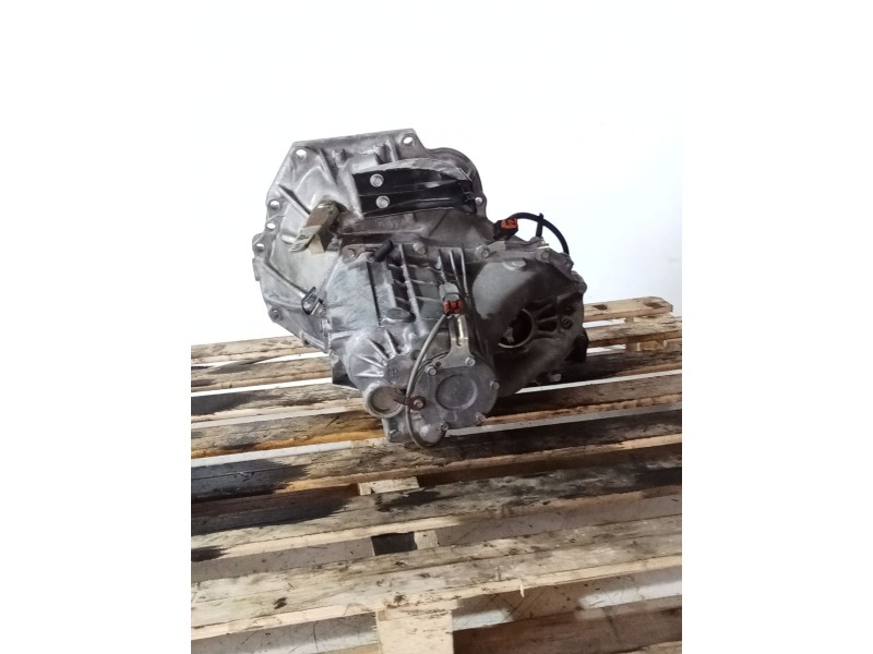 Recambio de caja cambios para nissan primera (p10) 2.0 16v referencia OEM IAM  5V 