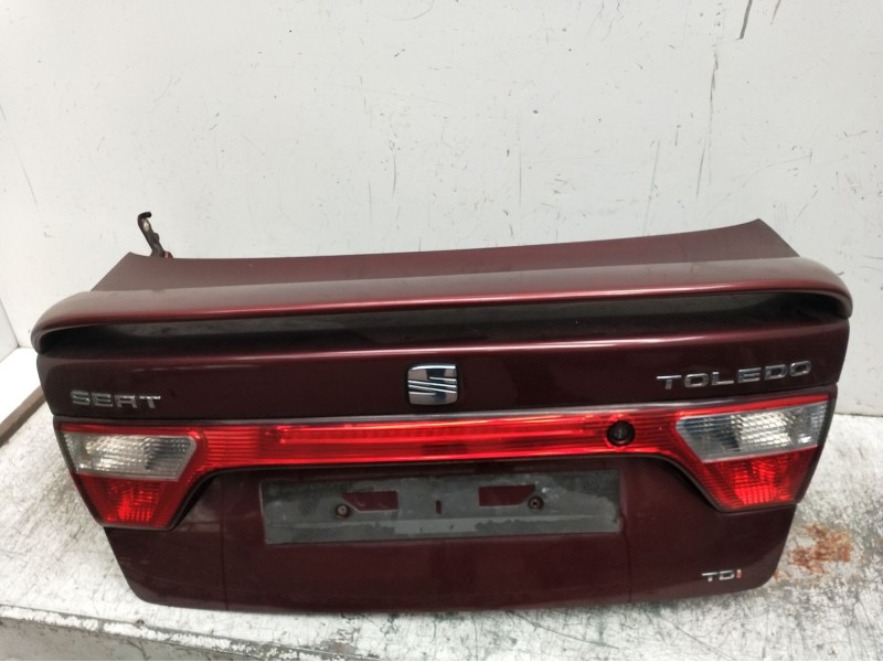 Recambio de tapa maletero para seat toledo (1m2) referencia OEM IAM  4P 