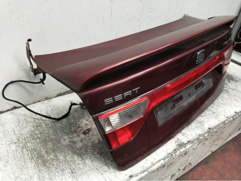 Recambio de tapa maletero para seat toledo (1m2) referencia OEM IAM  4P 