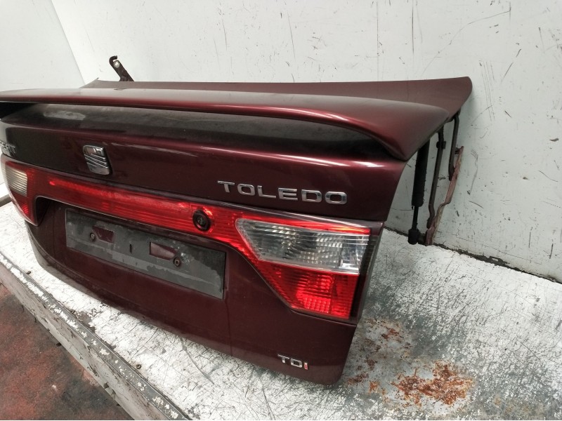 Recambio de tapa maletero para seat toledo (1m2) referencia OEM IAM  4P 
