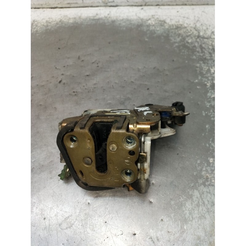 Recambio de motor cierre centralizado delantero izquierdo para nissan primera (p10) 2.0 16v referencia OEM IAM  4P 1990