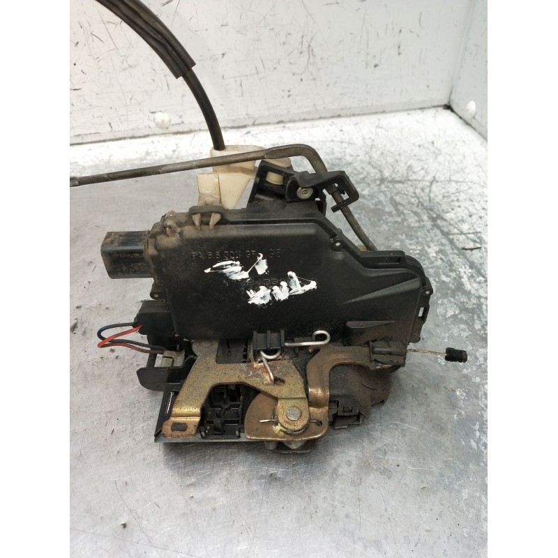 Recambio de motor cierre centralizado trasero izquierdo para volkswagen golf iv (1j1) 1.9 tdi referencia OEM IAM  5P 1998