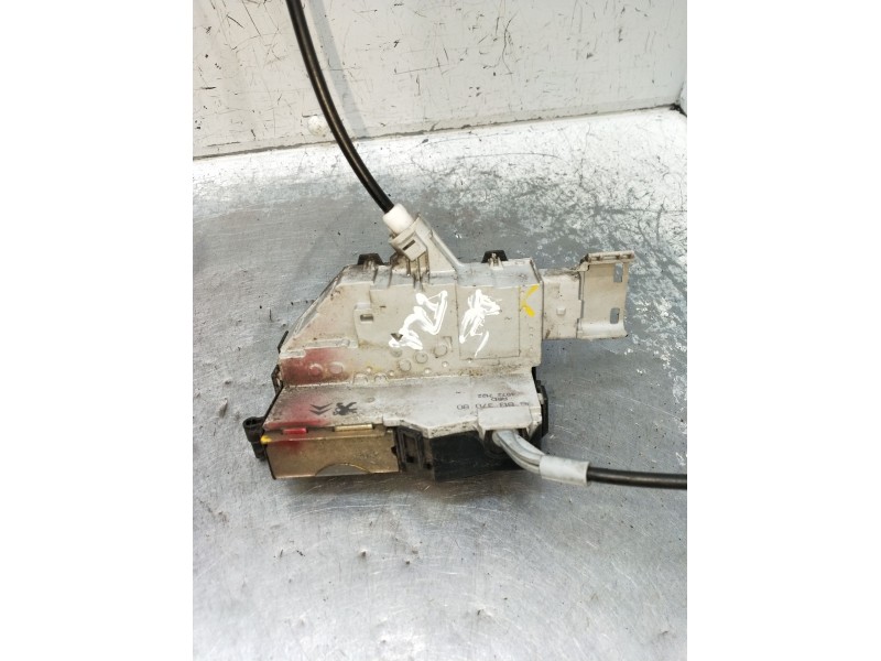 Recambio de motor cierre centralizado trasero derecho para citroën c4 i (lc_) 1.6 hdi referencia OEM IAM 9681337080 5P 2004