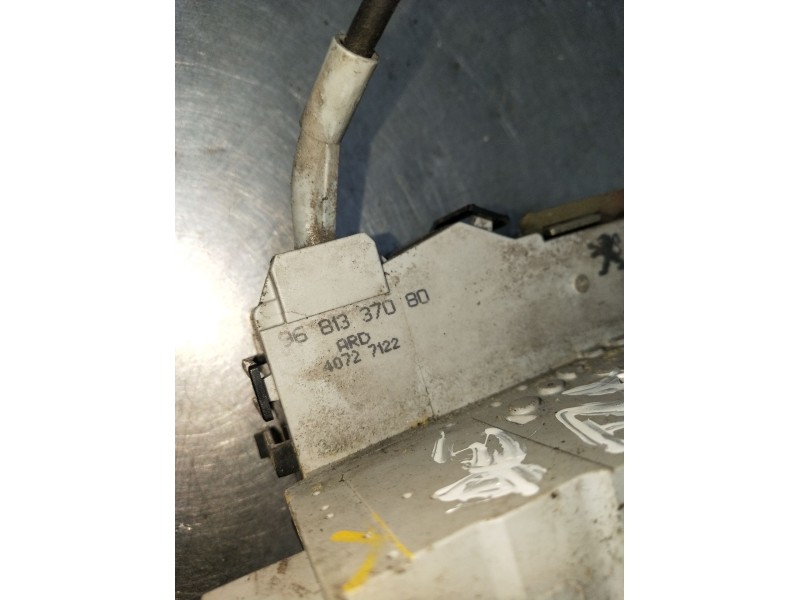 Recambio de motor cierre centralizado trasero derecho para citroën c4 i (lc_) 1.6 hdi referencia OEM IAM 9681337080 5P 2004